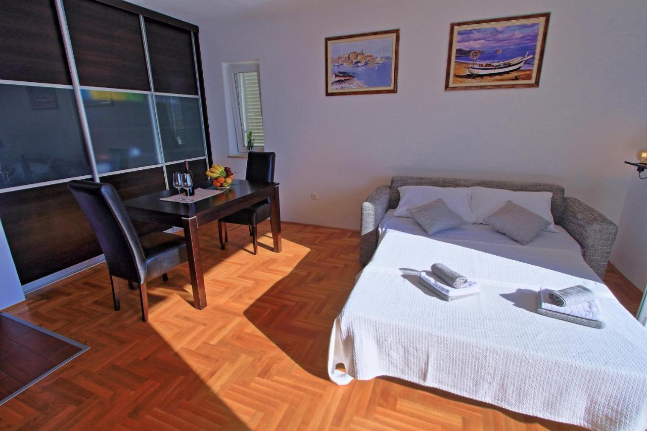Studio Apartman Luka Senj  Extérieur photo