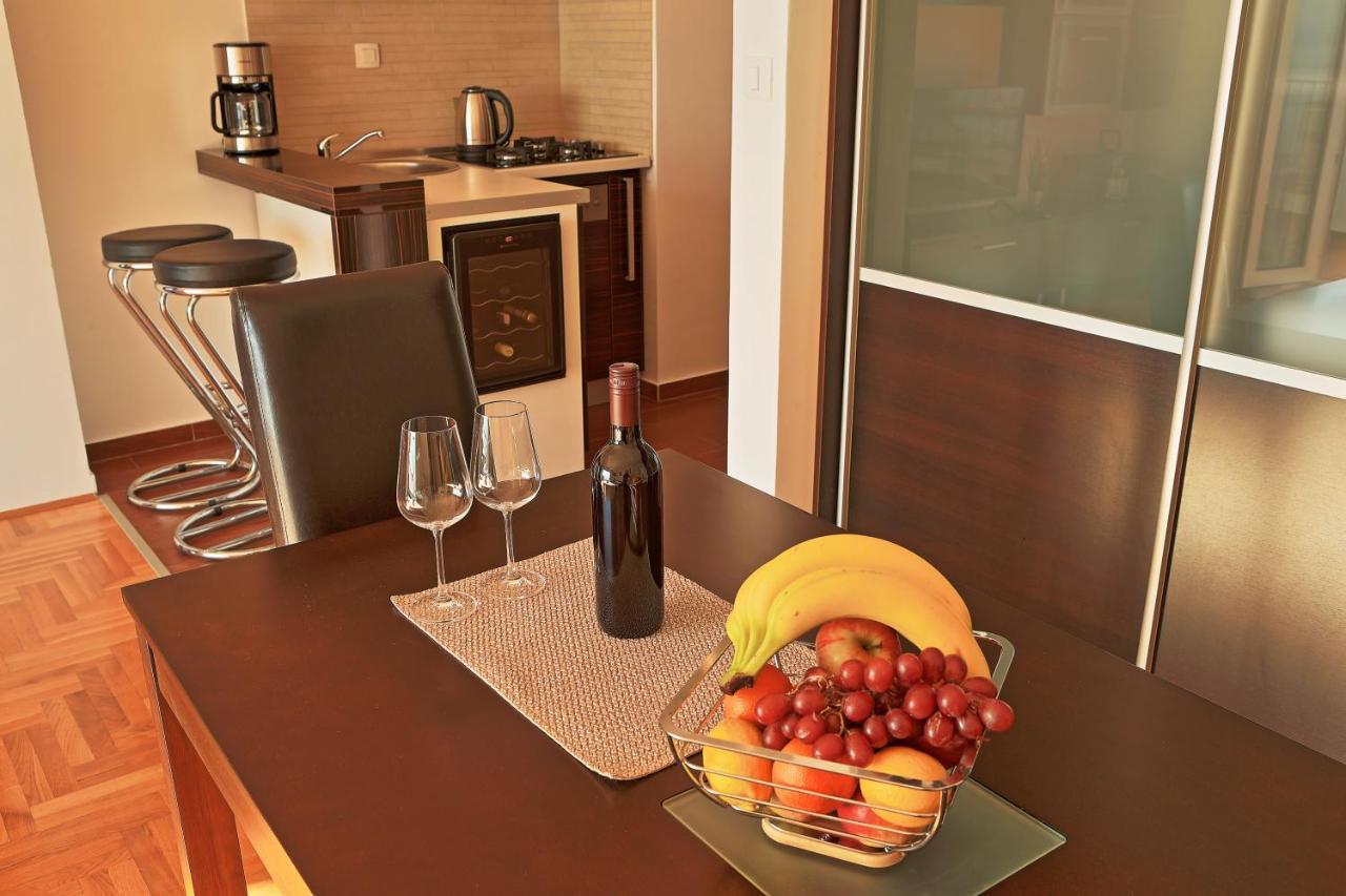 Studio Apartman Luka Senj  Extérieur photo