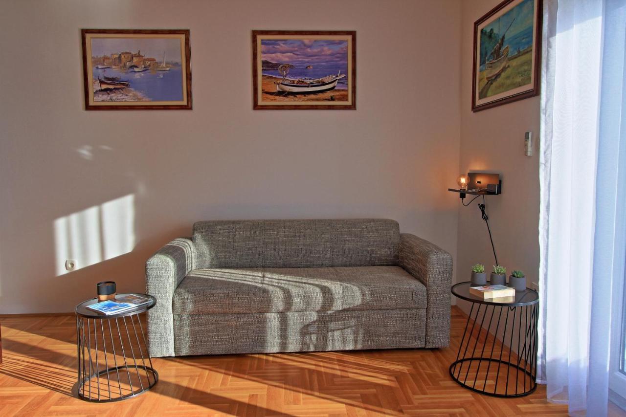 Studio Apartman Luka Senj  Extérieur photo