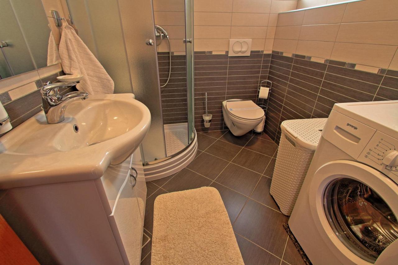 Studio Apartman Luka Senj  Extérieur photo
